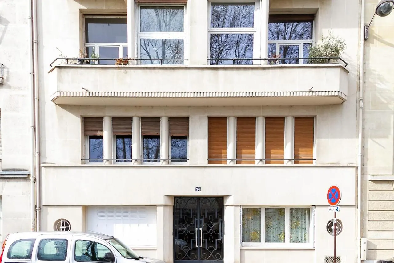 Beautiful Flat View Of The Seine And Eiffel Tower Apartment Paris